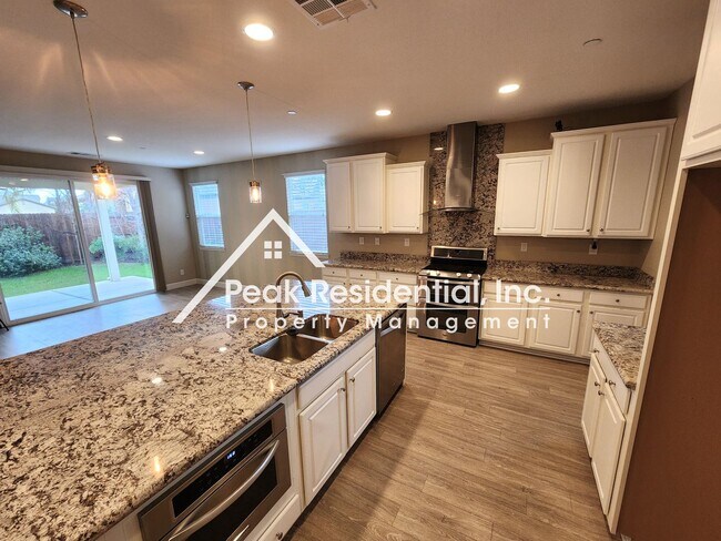 Building Photo - 3089 Octave Ave