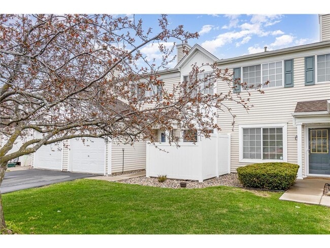 Building Photo - 14651 Evergreen Trail