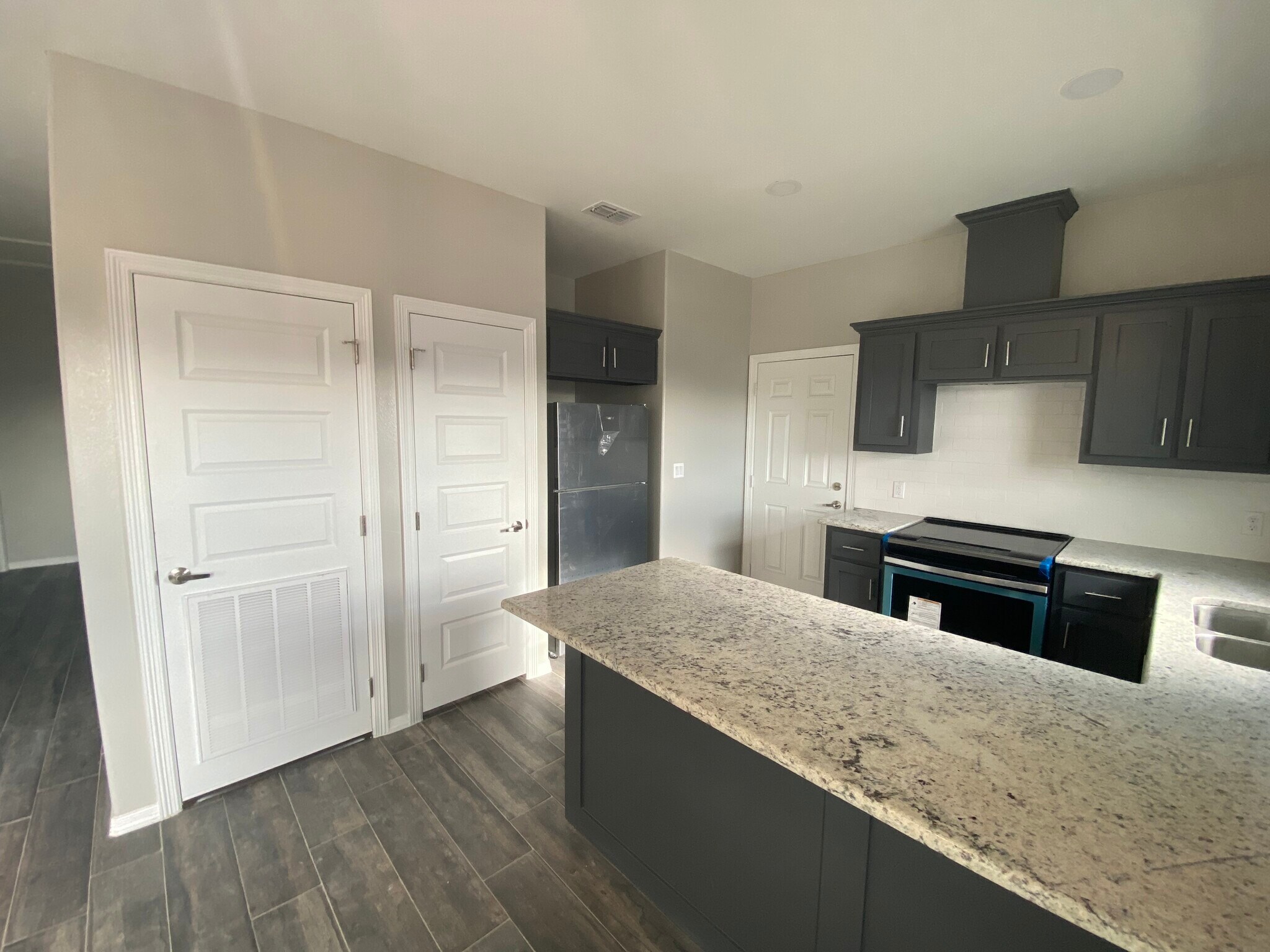 Building Photo - 4908 N Winona Dr