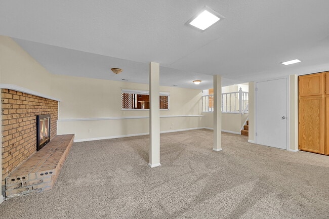 Building Photo - $2,995 - 3 Bed, 2.5 Bath Home in Littleton...