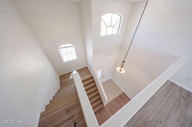 Building Photo - 7315 W Fleetwood Ln