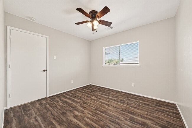 Building Photo - 17522 Coventry Squire Dr