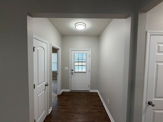 Building Photo - Troutman Area - 3 BR / 2 BA + Garage