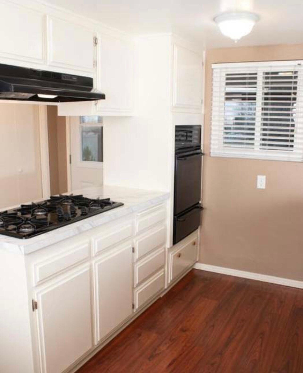 Building Photo - 4551 W Avenue L14