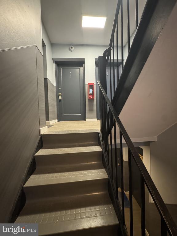 Building Photo - 500 S Courthouse Rd