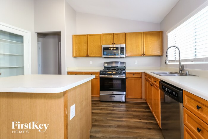 Building Photo - 8023 N 108th Dr
