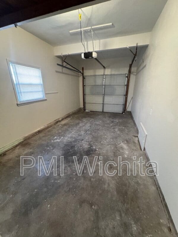 Building Photo - 3315 S Hiram St