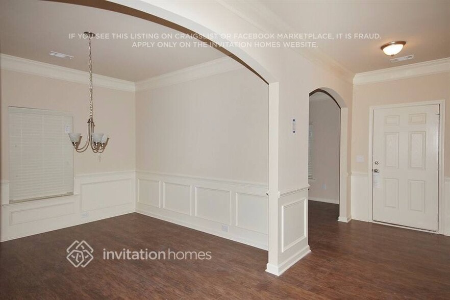 Building Photo - 3690 Brookhollow Dr