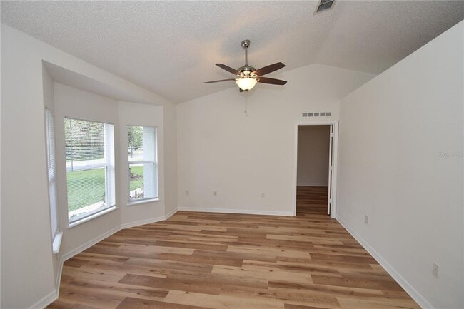 Building Photo - 14 Ryley Ln