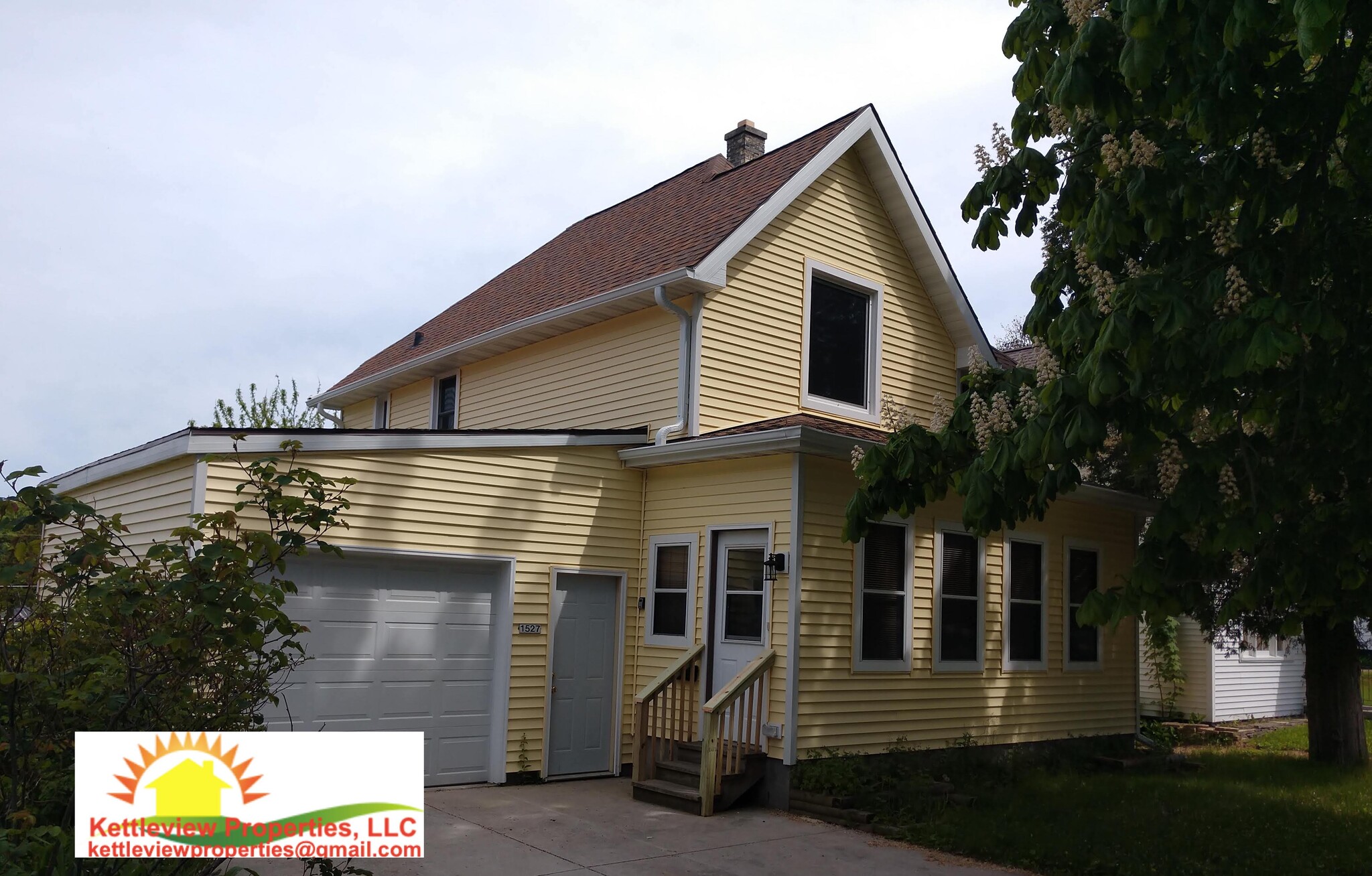 1.5 car garage, off-street parking for 1 car. - 1527 South 10th Street