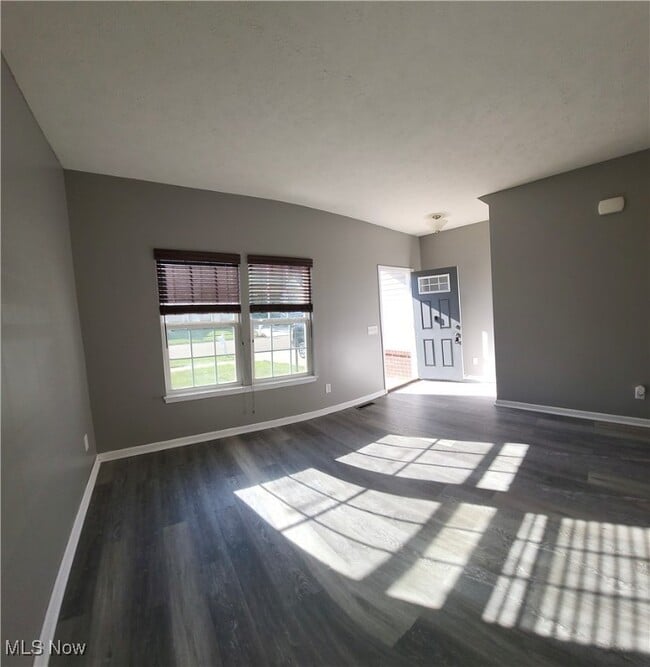 Building Photo - 7292 Galena Ave NW