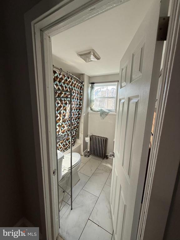 Building Photo - 3265 Salmon St