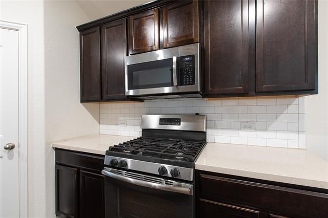 Building Photo - 905 Silverbell St