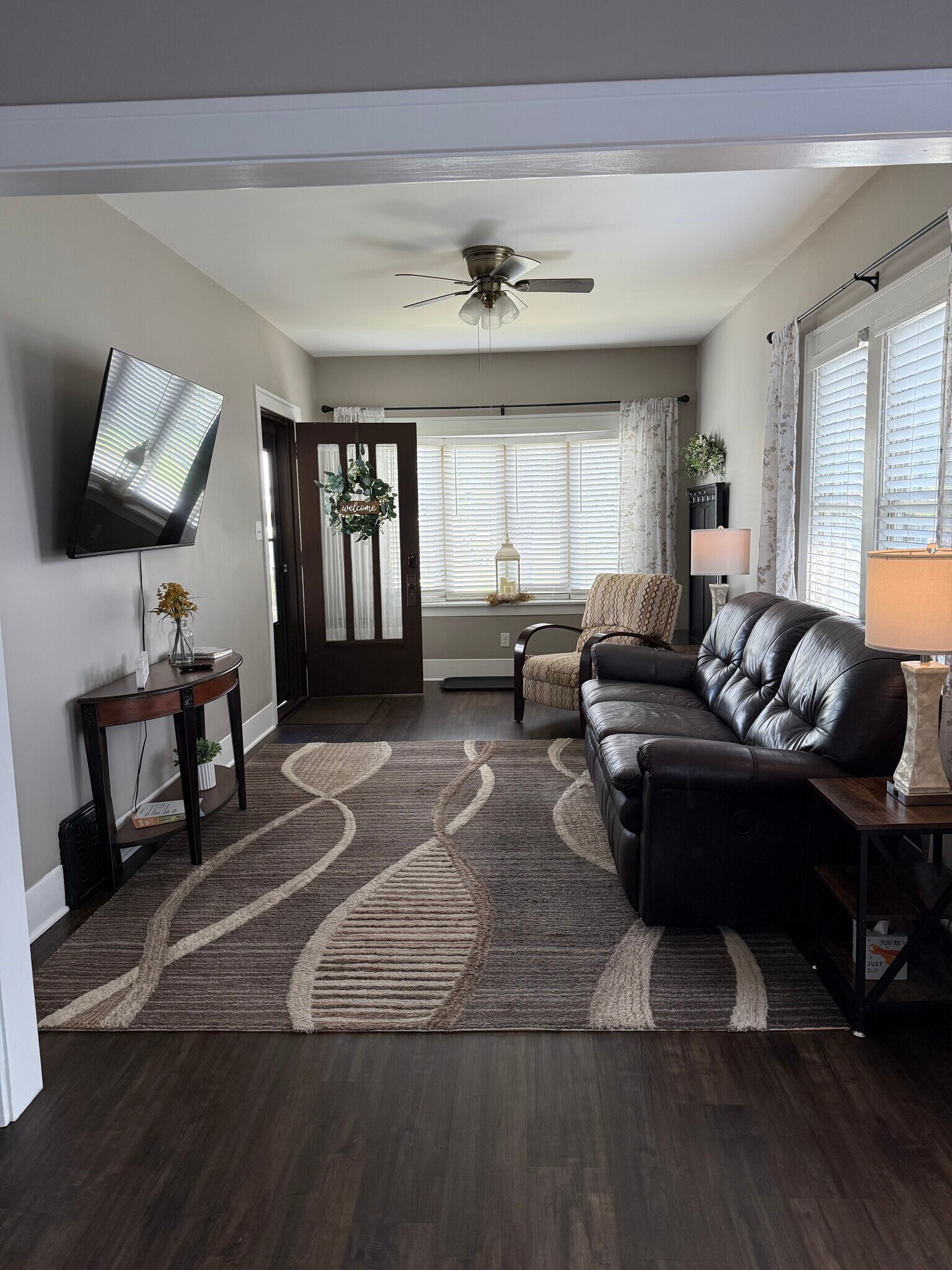 Building Photo - 283 S Michigan Ave