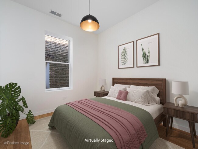 Building Photo - 842 N Wolcott Ave