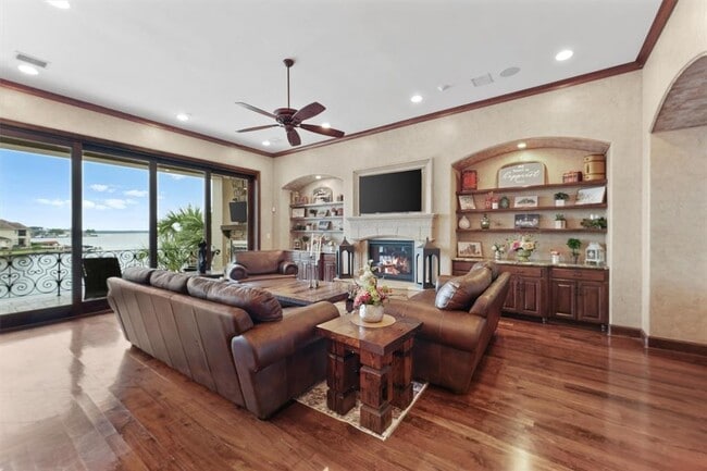 Building Photo - 12375 Tramonto Dr