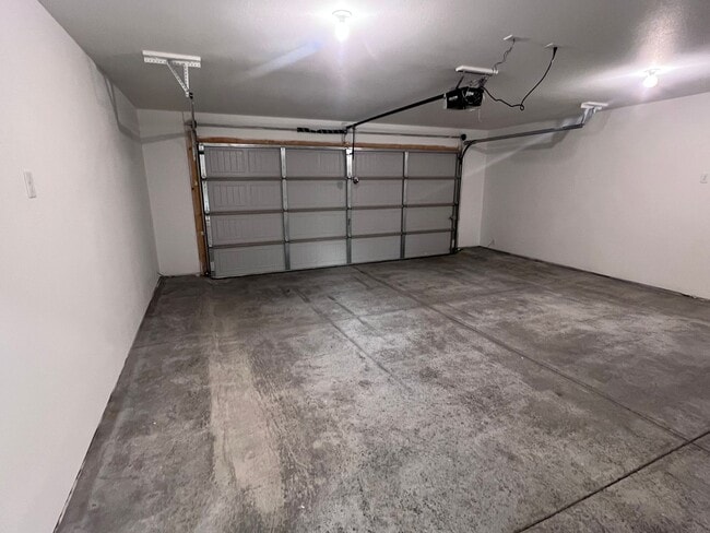 Building Photo - NEW 3 Bedroom In Carl Junction!