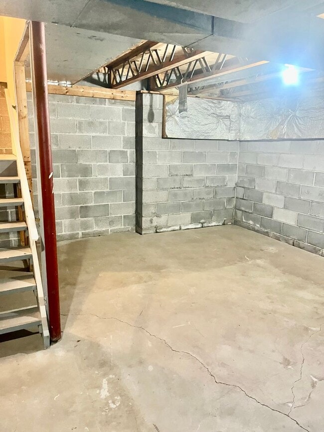 Building Photo - 8474 Bubbling Springs Dr