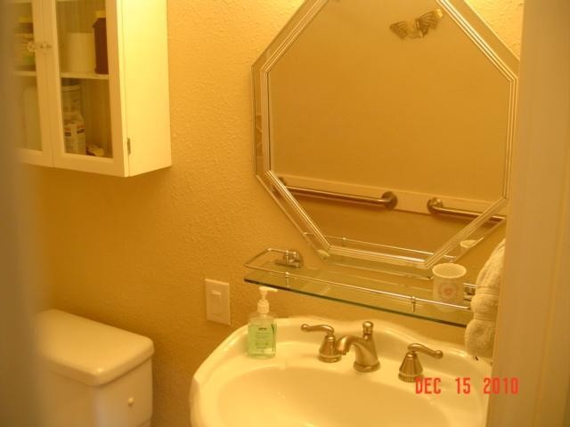 Building Photo - 10700 Hard Rock Rd