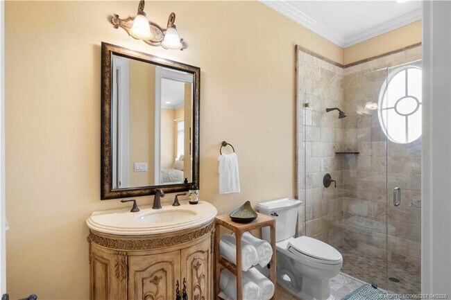 Building Photo - 130 SE Bella Strano