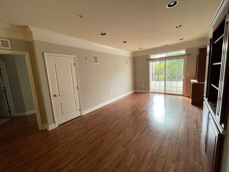 Living Room - Porch - 5801 Clipper Ln