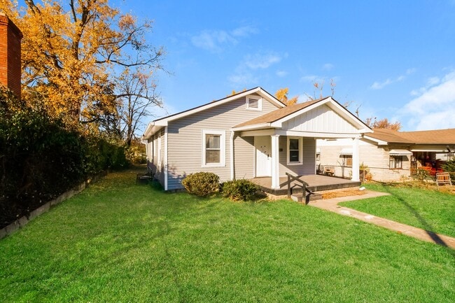 Building Photo - 3772 N Parker Ave