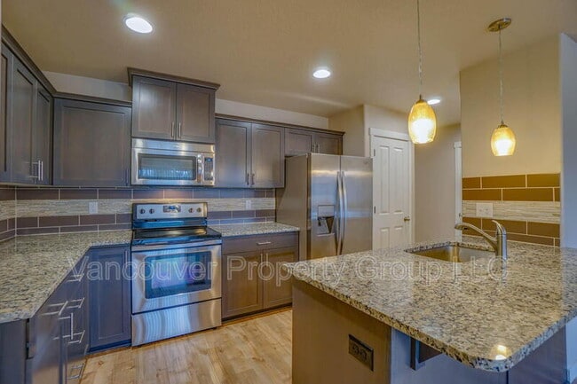 Building Photo - 7428 NE 62nd St