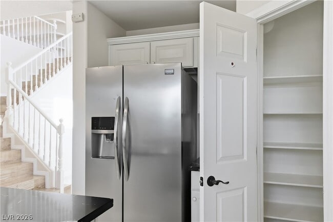 Building Photo - 9983 Canyon Peak Dr