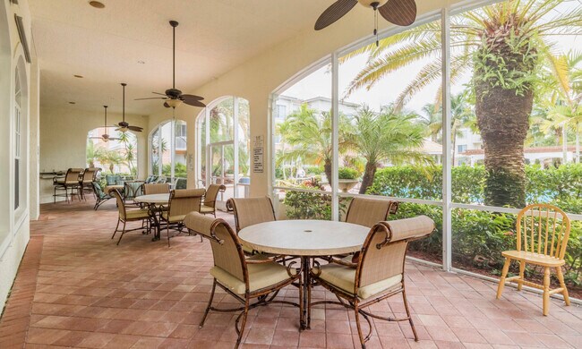 Building Photo - 1108 Myrtlewood Cir E