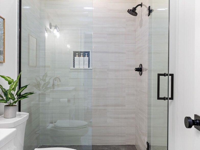 Building Photo - 566 Dorchester Ave