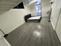 Building Photo - 547 Gayley Ave