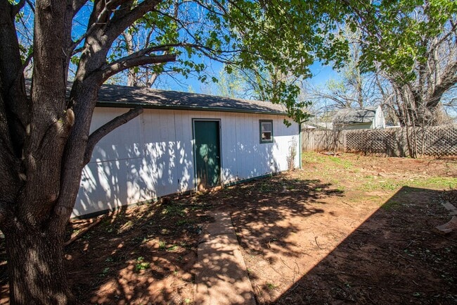 Building Photo - Great 3 Bed 2 Bath in OKC!