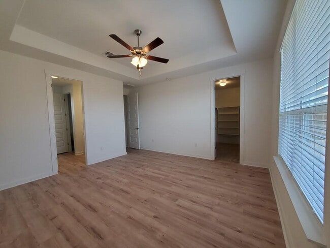 Building Photo - 648 Peace Pipe Way