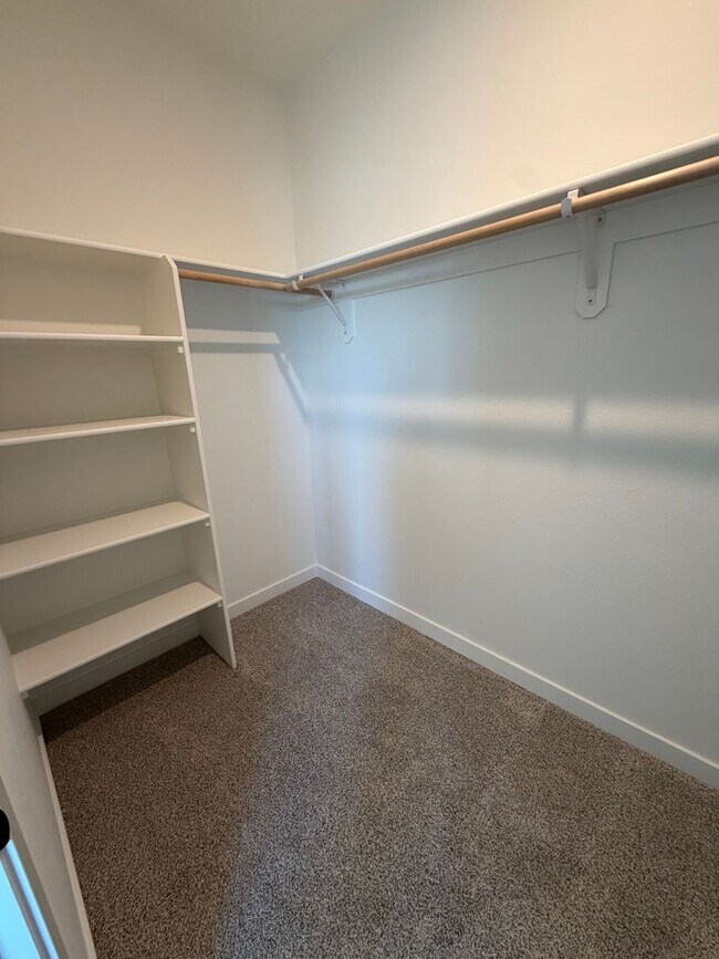 Building Photo - 6398 Melby Way NE