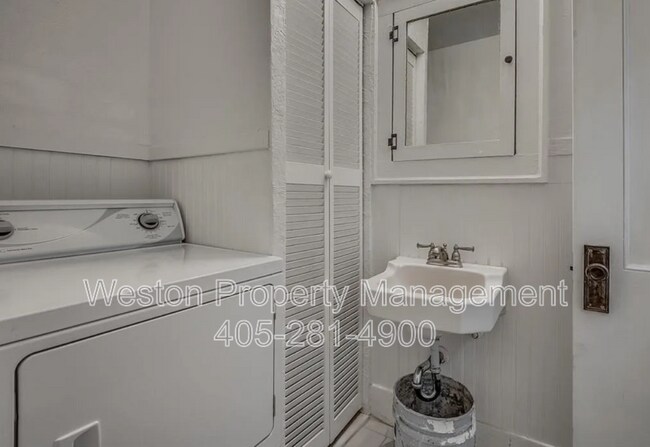 Building Photo - 1428 NW 45th St