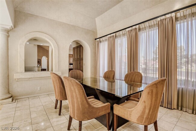 Building Photo - 212 Dalmatian Ln