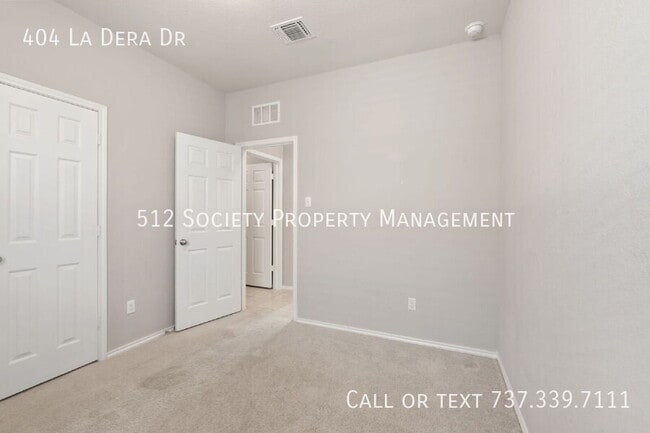 Building Photo - 404 La Dera Dr