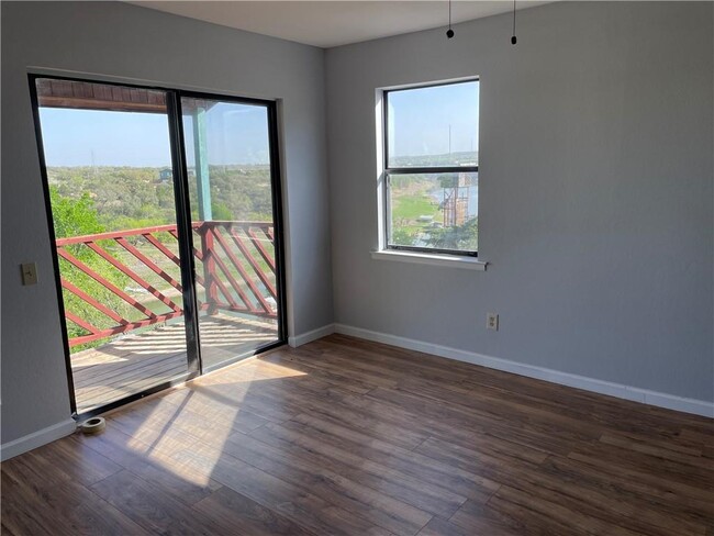 Building Photo - 2714 Pace Bend Rd S