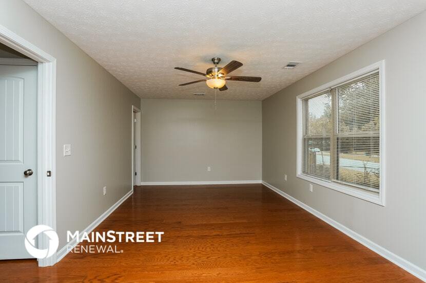 Building Photo - 1677 Pheasant Dr