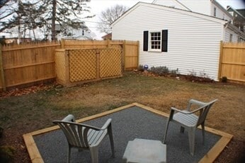 Building Photo - 25-27-27 Ferris Ave