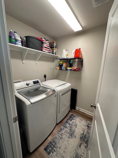 Building Photo - 1021 Laila Ln