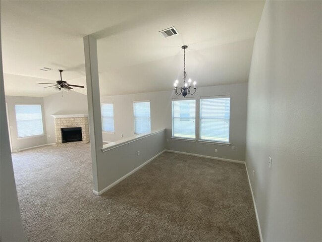 Building Photo - 16802 Gravesend Rd