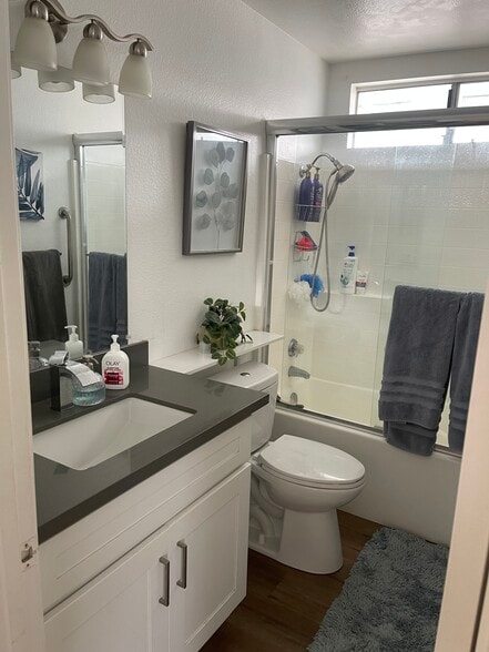 Building Photo - 4425 Ironwood Dr