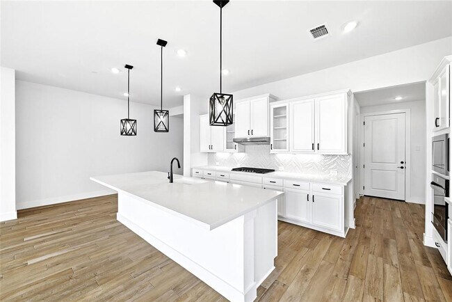 Building Photo - 8709 Lullwater Trl