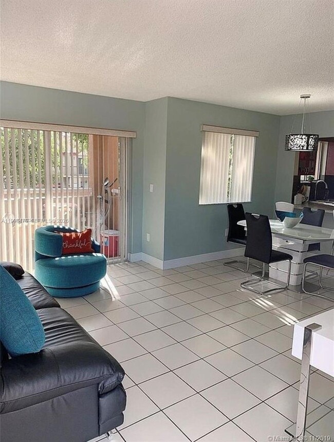 Building Photo - 6205 SW 131st Ct