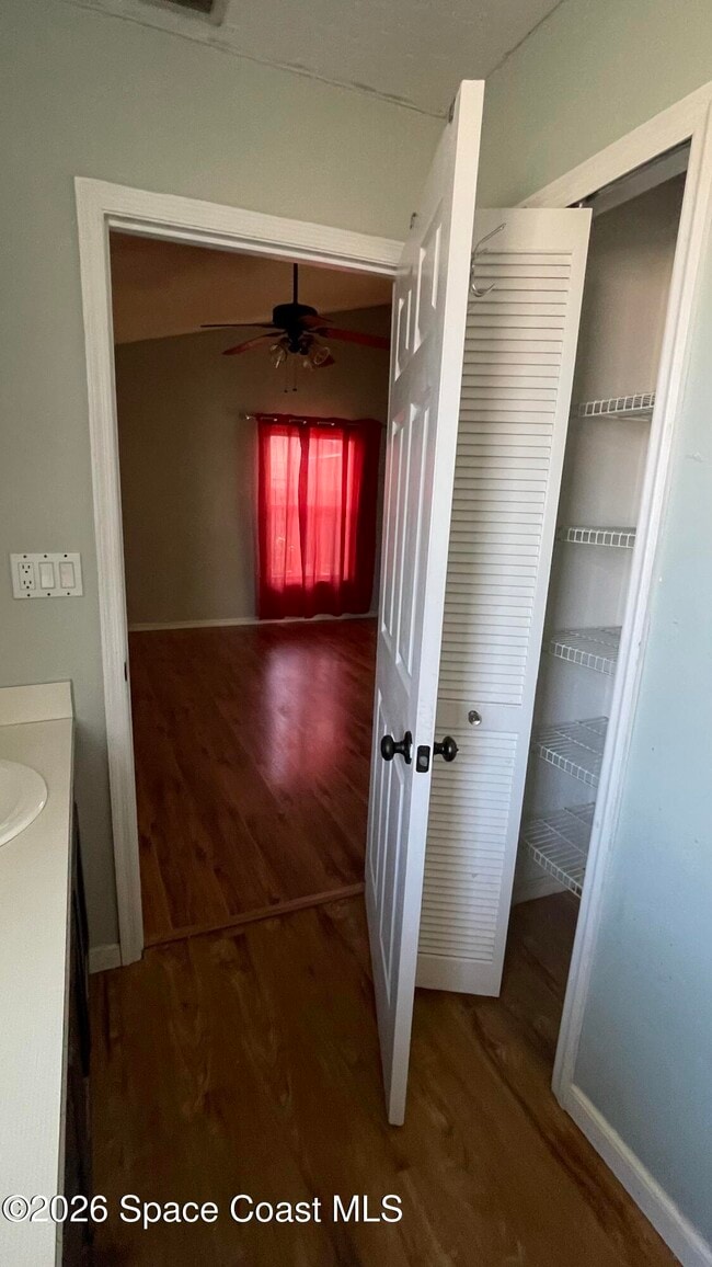 Building Photo - 2555 Street Pauls Dr