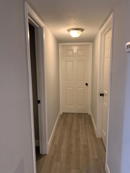 Building Photo - 1900 Peach Ave