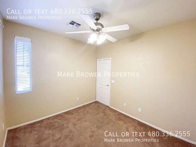 Building Photo - 3242 S Moccasin Trail