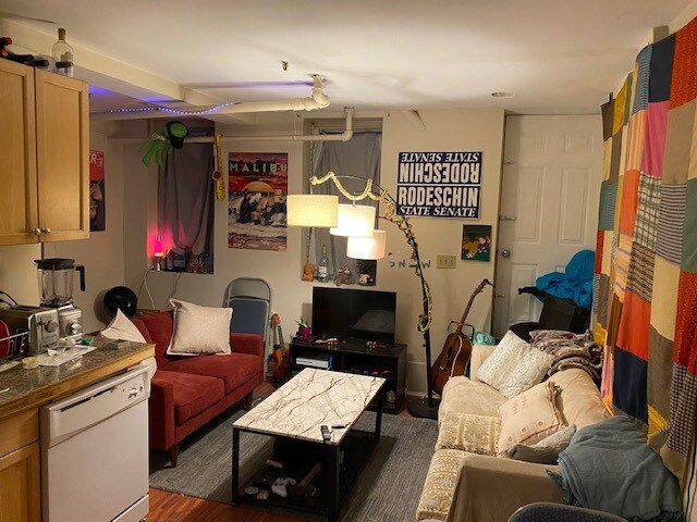 Building Photo - 38 Hemenway St