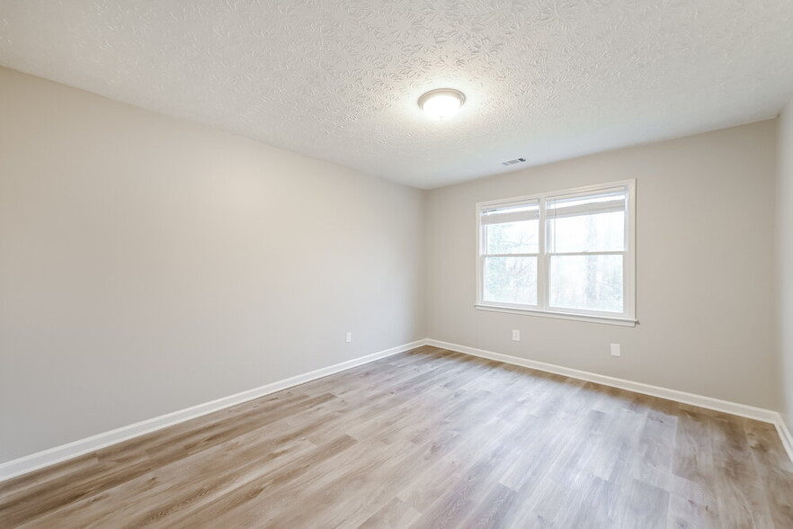 Building Photo - 1071 Cedar Bluff Trail SW